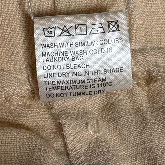 NWT Women's Tan Shorts Size L - 5” Inseam - Picture 8 of 10